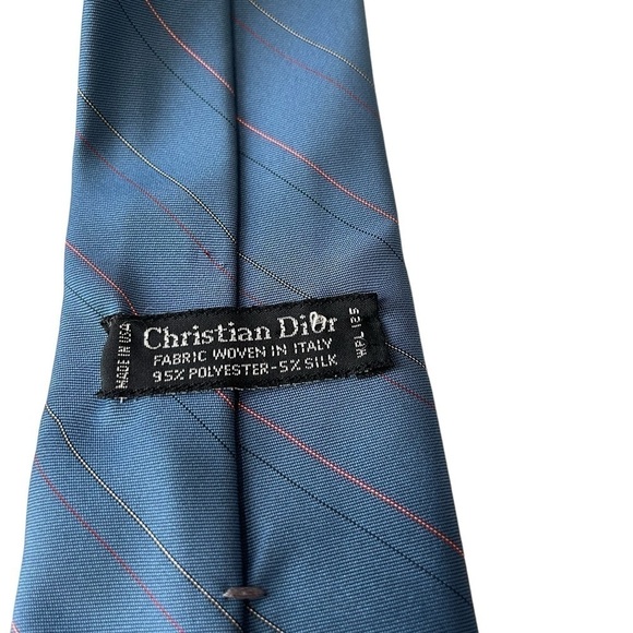 Christian Dior Polyester silk tie Made in USA Blue thin stripes 59 inch - Picture 4 of 6